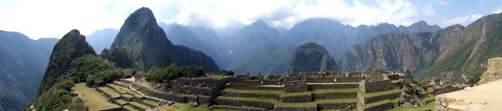 Machu_picchu_panoramic