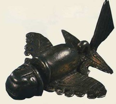 Bijou de Bogota.Fabriqué par les anciens Indiens Quimbayas de Colombie, ce bibelot en tumbaga découvert dans une tombe est daté de 500 à 800 ans de notre ère. (Museo del Oro de Bogota