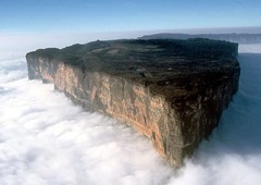 Tepuy Roraima, Venezuela. A inspiré le Monde Perdu de Conan Doyle
